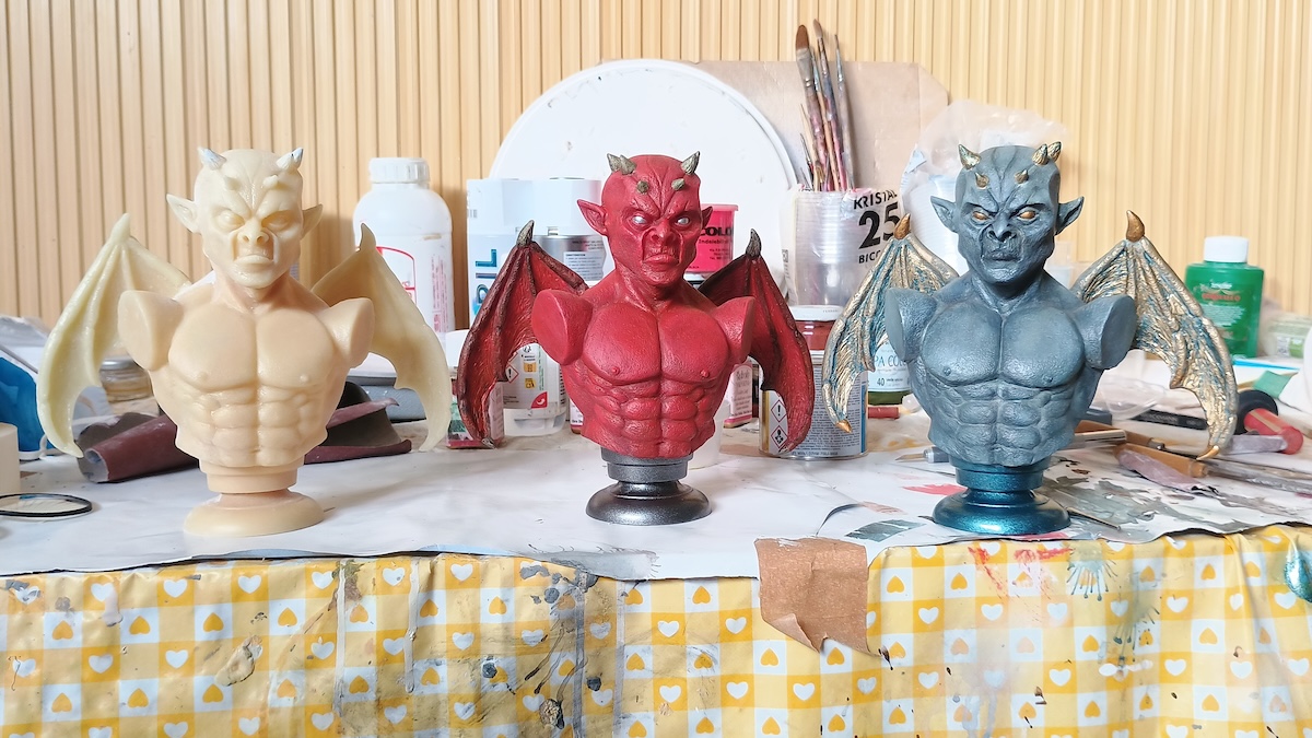 Sculture fantasy in resina Demonello colorato